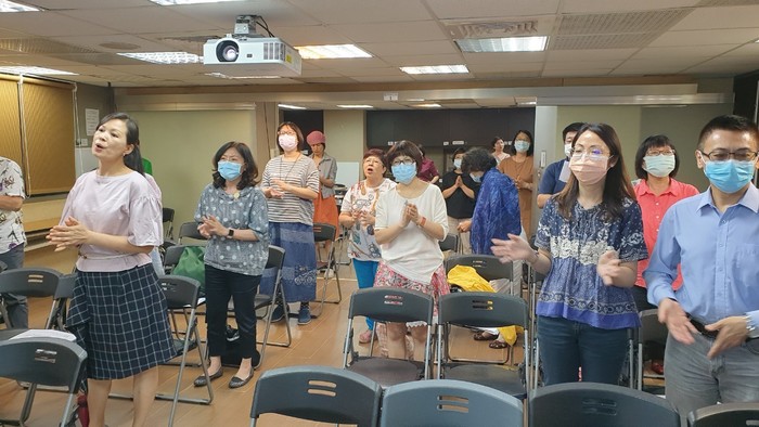 神學系期末感恩暨畢業生差遣禮拜