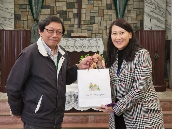 校長代表謝謝仰恩老師的悉心規畫